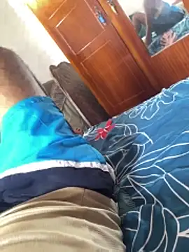 Snapshot of tropicalpied chatting on 03-26-26, 07:14 tropicalpied online show from 03-26-26, 07:14