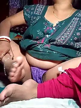 Snapshot of Cute-rasma chatting on 02-25-26, 06:28 Cute-rasma online show from 02-25-26, 06:28