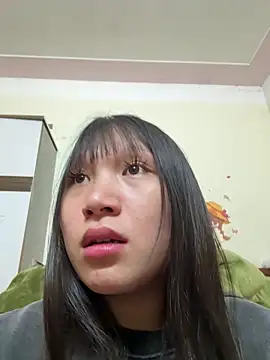 Snapshot of Charlotte-ee chatting on 03-11-26, 03:07 Charlotte-ee online show from 03-11-26, 03:07