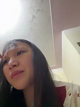 Snapshot of Charlotte-ee chatting on 03-13-26, 06:31 Charlotte-ee online show from 03-13-26, 06:31