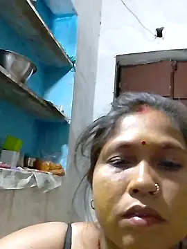 Hot su16 online show from 04-23-26, 09:06