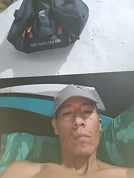 Snapshot of PITTER_2202 chatting on 01-12-26, 03:17 PITTER 2202 online show from 01-12-26, 03:17