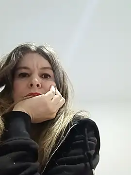 Didi2081 online show from 01-12-26, 06:46