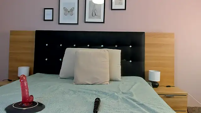 Snapshot of vicky_squirtz chatting on 01-14-26, 06:08 vicky squirtz online show from 01-14-26, 06:08