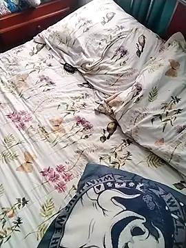 Snapshot of TWOLOVE16 chatting on 02-18-26, 10:39 TWOLOVE16 online show from 02-18-26, 10:39