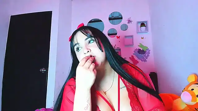 Snapshot of Penelopeflame18 chatting on 05-10-26, 10:15 Penelopeflame18 online show from 05-10-26, 10:15
