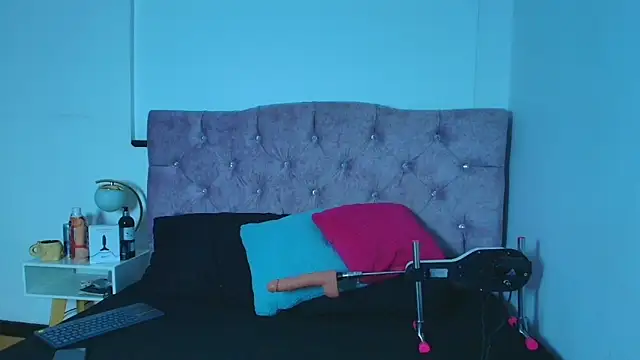 Ethan Briggs  online show from 02-19-26, 03:46