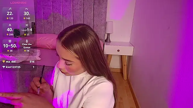 Lucy Carson  online show from 03-15-26, 03:45