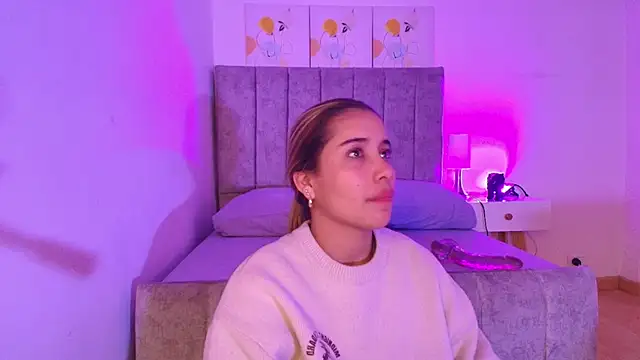 Lucy Carson  online show from 04-03-26, 03:04