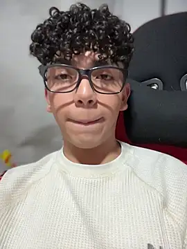 Snapshot of Nick_Twink chatting on 02-10-26, 03:10 Nick Twink online show from 02-10-26, 03:10