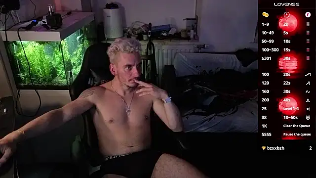 Rayzel White online show from 03-13-26, 09:43