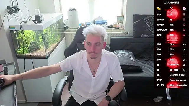 Rayzel White online show from 03-26-26, 12:44