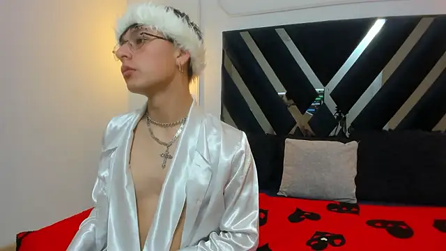 Alexander Collinss online show from 02-13-26, 03:35