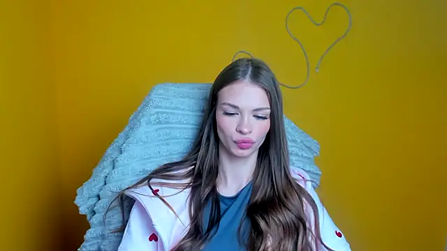 Lina Loveuu online show from 03-26-26, 12:44