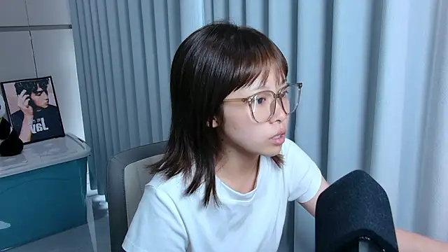 yuki-888 online show from 04-20-26, 09:34