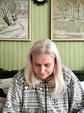 NyushaLollipop online show from 04-27-26, 09:51