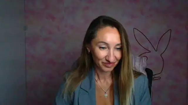 Snapshot of Diana_Sweeet_ chatting on 03-16-26, 06:39 Diana Sweeet online show from 03-16-26, 06:39