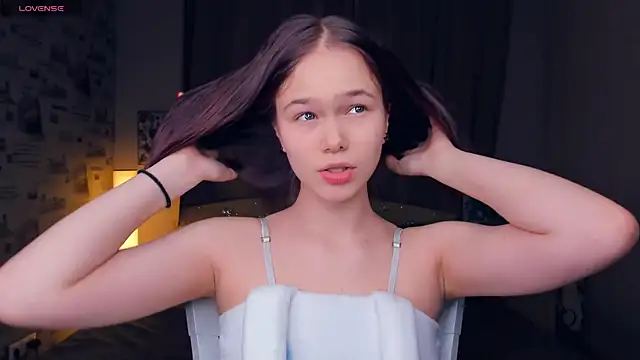 Snapshot of OwlLynn chatting on 01-16-26, 08:07 OwlLynn online show from 01-16-26, 08:07