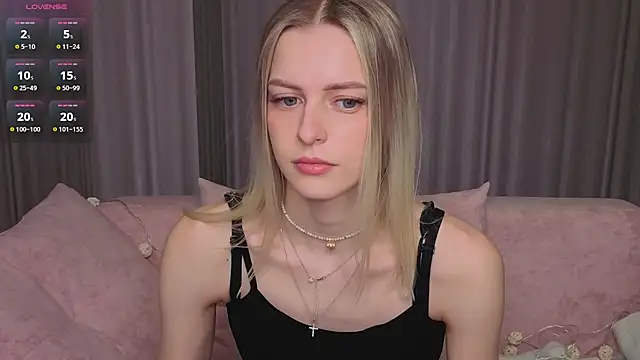 kittie like18 online show from 03-25-26, 01:00