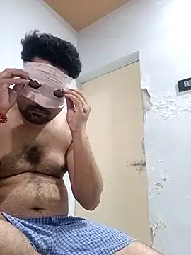 Snapshot of gujjuboysexy123 chatting on 07-26-26, 06:37 gujjuboysexy123 online show from 07-26-26, 06:37