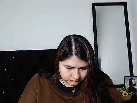 LauraHorny69 online show from 02-27-26, 12:49