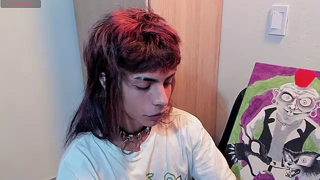 Snapshot of God_Dereck chatting on 02-18-26, 06:42 God Dereck online show from 02-18-26, 06:42