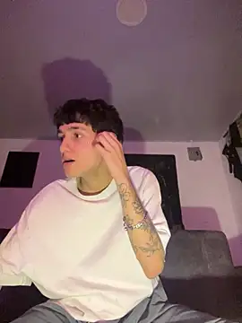 Snapshot of nifiare chatting on 02-05-26, 01:10 nifiare online show from 02-05-26, 01:10