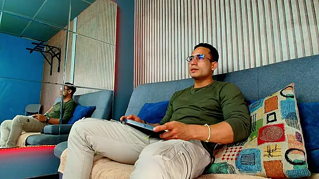 Vans Ross online show from 03-12-26, 07:20