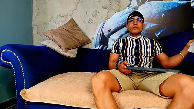 Vans Ross online show from 03-13-26, 07:09