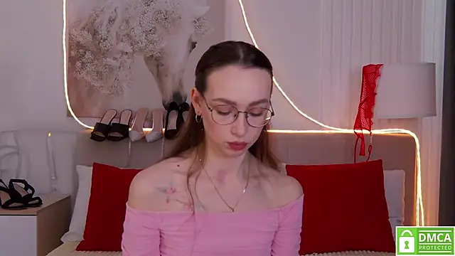 Emily Simon online show from 03-07-26, 04:42