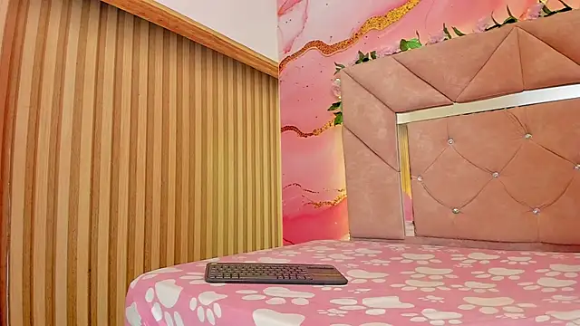 sweet  luna   online show from 04-11-26, 11:03