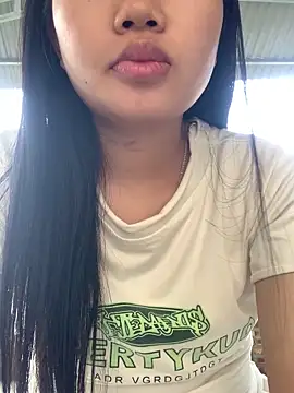 Snapshot of Suny-sexy chatting on 02-17-26, 01:13 Suny-sexy online show from 02-17-26, 01:13