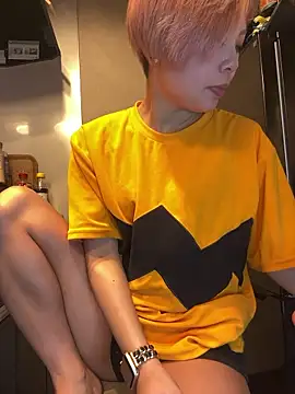 BADBITCHISAKI online show from 05-02-26, 01:38