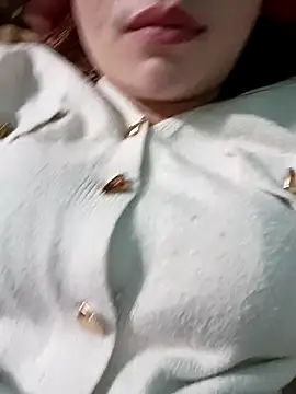 Snapshot of lylinhjim chatting on 01-18-26, 08:34 lylinhjim online show from 01-18-26, 08:34