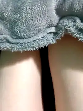 Snapshot of lylinhjim chatting on 02-07-26, 03:21 lylinhjim online show from 02-07-26, 03:21