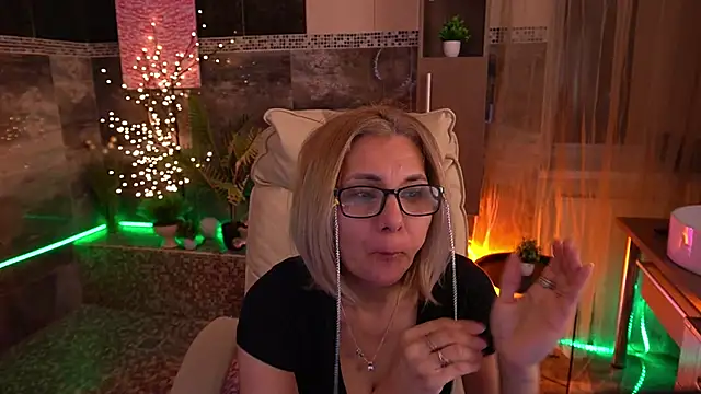 Snapshot of MiaRossy chatting on 02-26-26, 12:04 MiaRossy online show from 02-26-26, 12:04