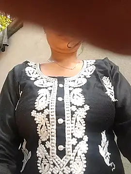 Snapshot of knightqueen12 chatting on 01-18-26, 05:55 knightqueen12 online show from 01-18-26, 05:55