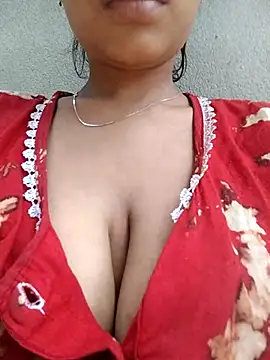 Snapshot of knightqueen12 chatting on 02-03-26, 05:27 knightqueen12 online show from 02-03-26, 05:27