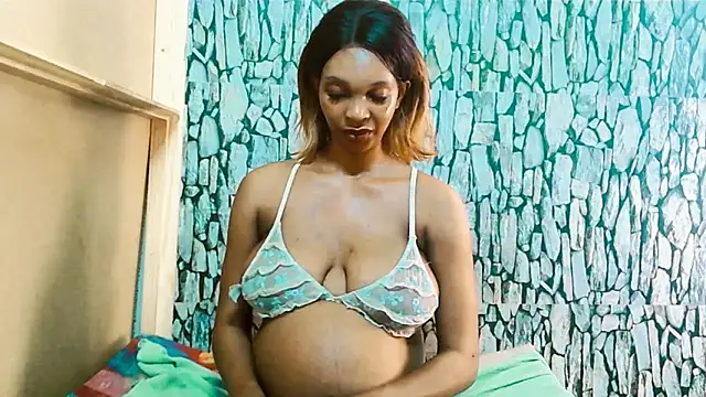 Caramelminxxx1 online show from 02-20-26, 06:26