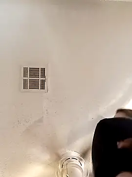 LadySn0w26 online show from 02-17-26, 05:41