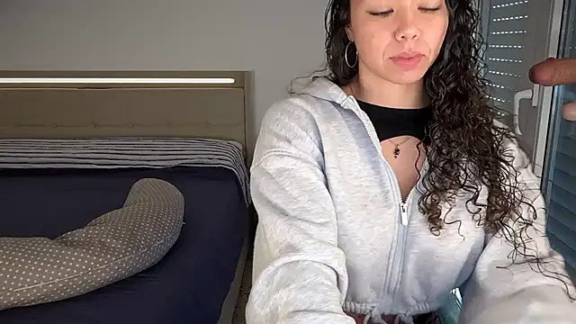 Snapshot of ladymelon chatting on 02-17-26, 10:12 ladymelon online show from 02-17-26, 10:12