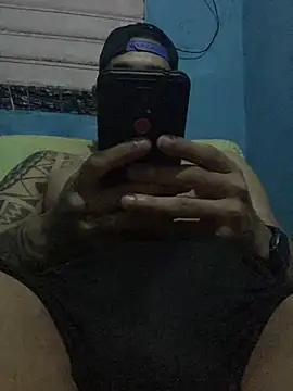 Snapshot of Wicy23 chatting on 07-11-26, 04:26 Wicy23 online show from 07-11-26, 04:26