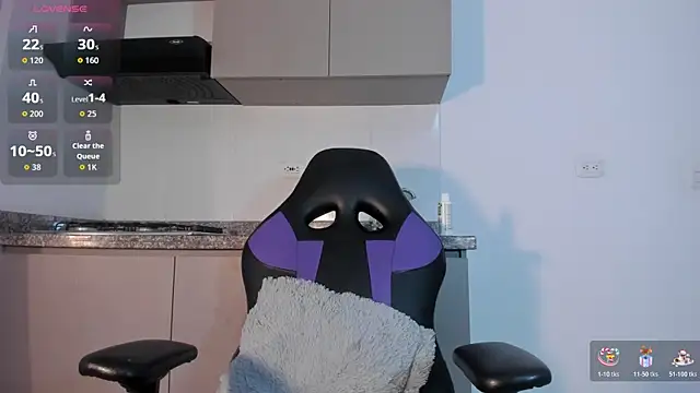 Scarlet Vixen  online show from 04-12-26, 12:54