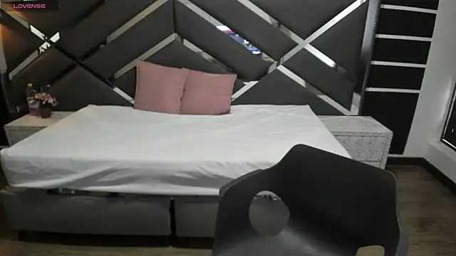 Ambarross  online show from 01-16-26, 12:09