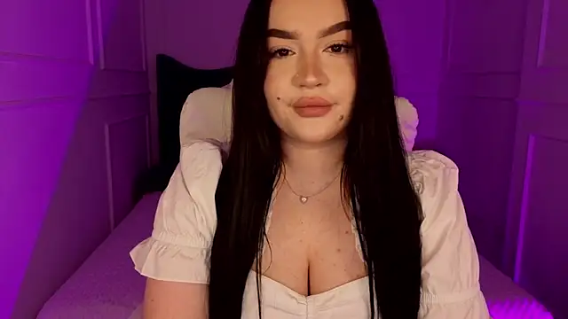 tinafox  online show from 03-24-26, 10:42