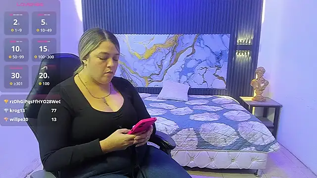 Amelia Lopez24 online show from 04-21-26, 01:42