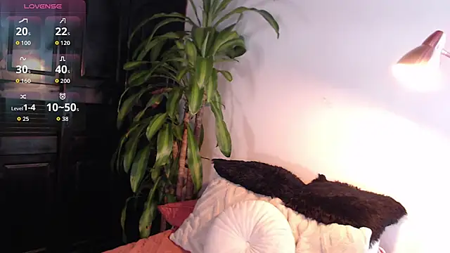 Snapshot of Mia_Volkova_ chatting on 05-22-26, 04:01 Mia Volkova online show from 05-22-26, 04:01