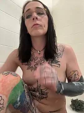 Snapshot of KylaRaven chatting on 03-22-26, 01:53 KylaRaven online show from 03-22-26, 01:53