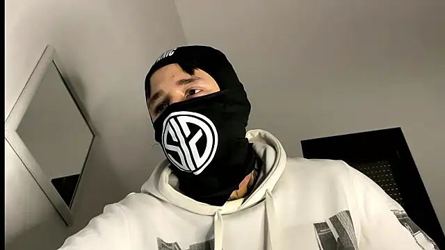 Snapshot of COLOMBIAN20CM chatting on 03-06-26, 01:29 COLOMBIAN20CM online show from 03-06-26, 01:29