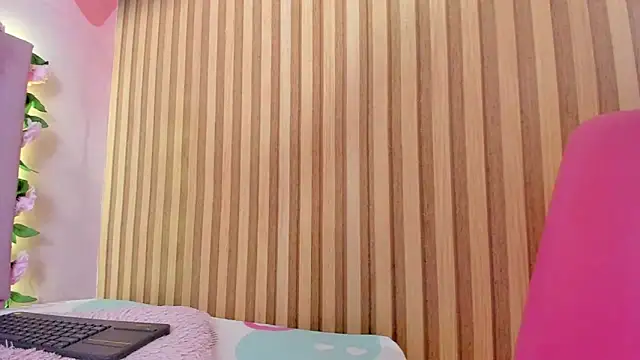 lovely  kiss   online show from 07-23-26, 06:17